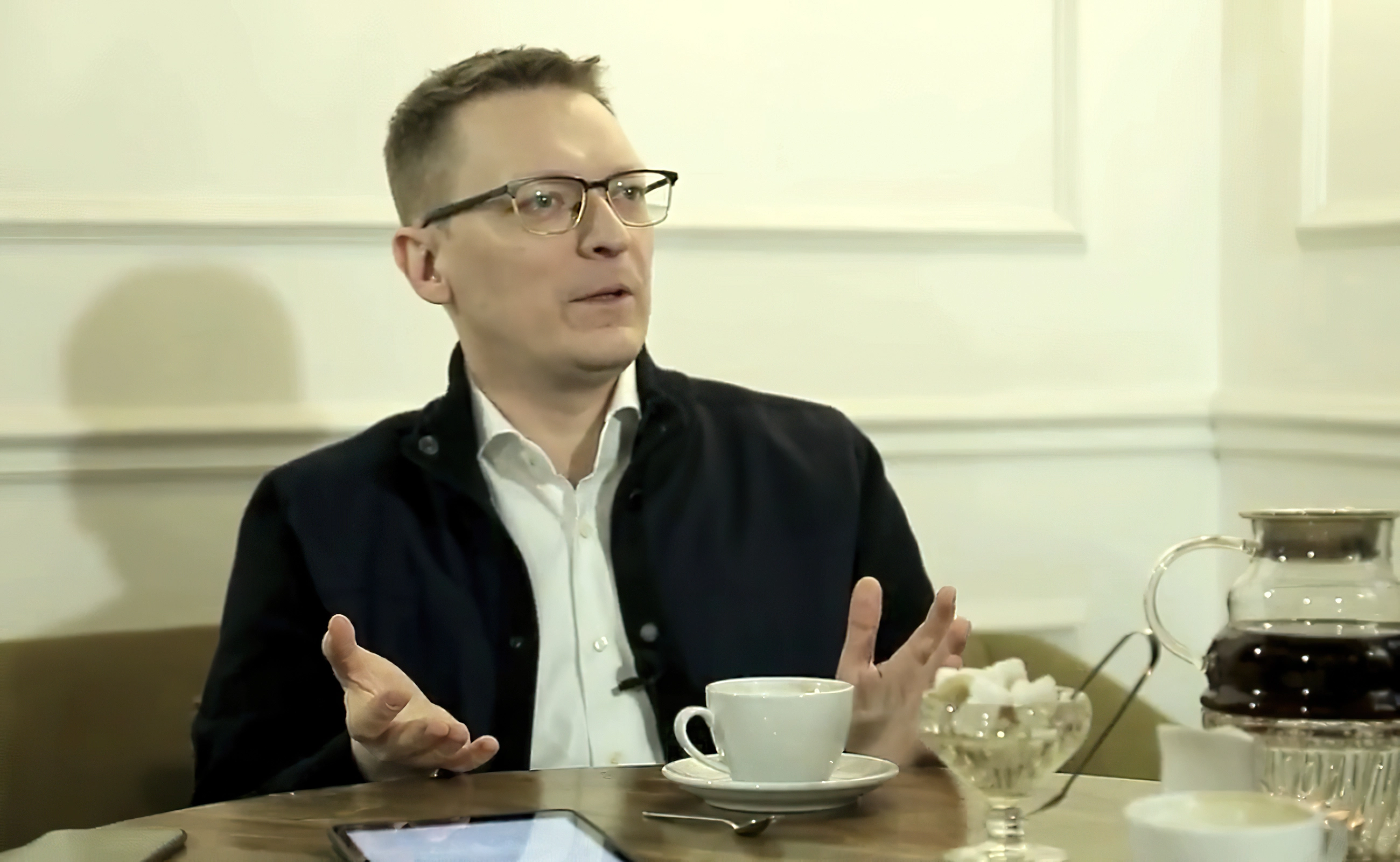 Павел Анненков - ведущий передачи «Бизнес-практики»
