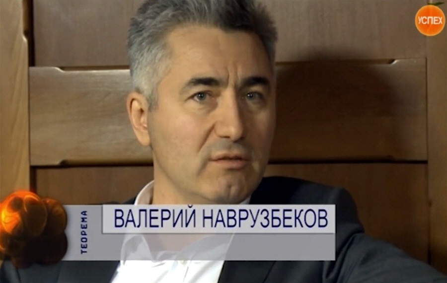 Валерий Наврузбеков - владелец компании Кухнистрой в программе Теорема